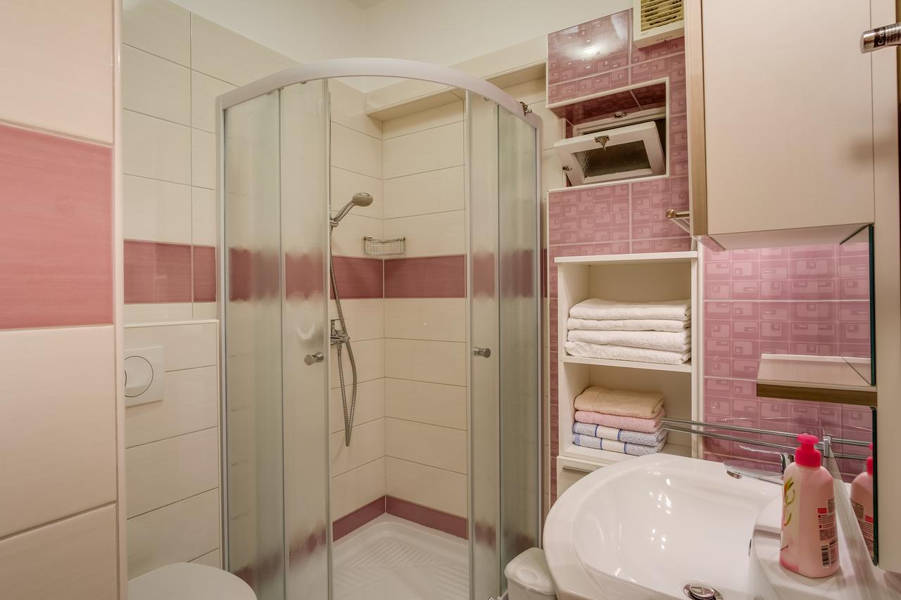 Apartments Beba Mali Losinj Bagian luar foto