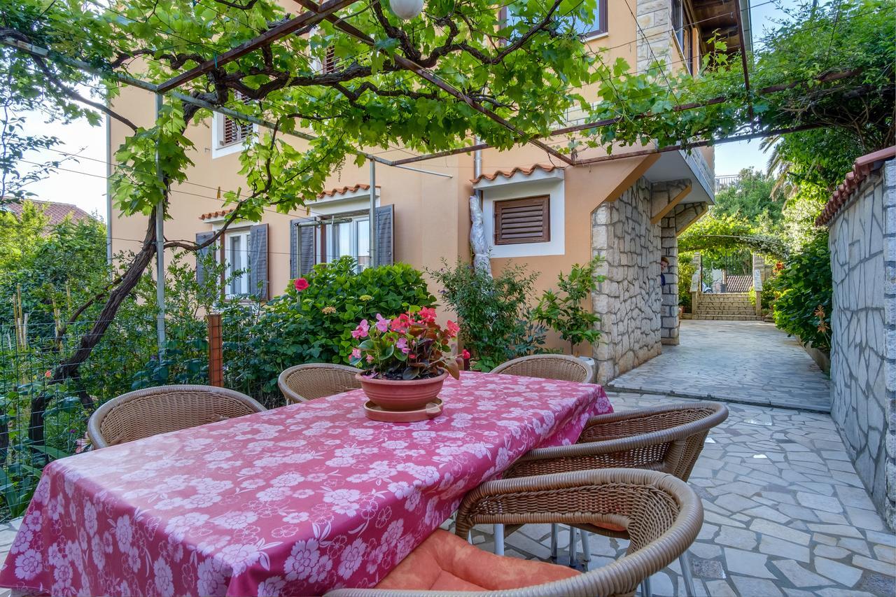 Apartments Beba Mali Losinj Bagian luar foto